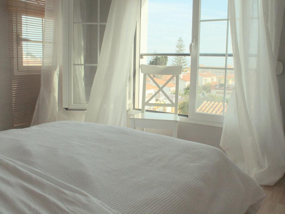 At Home In Malaga Stay & Solo Travellers Рінкон-де-ла-Вікторія Екстер'єр фото